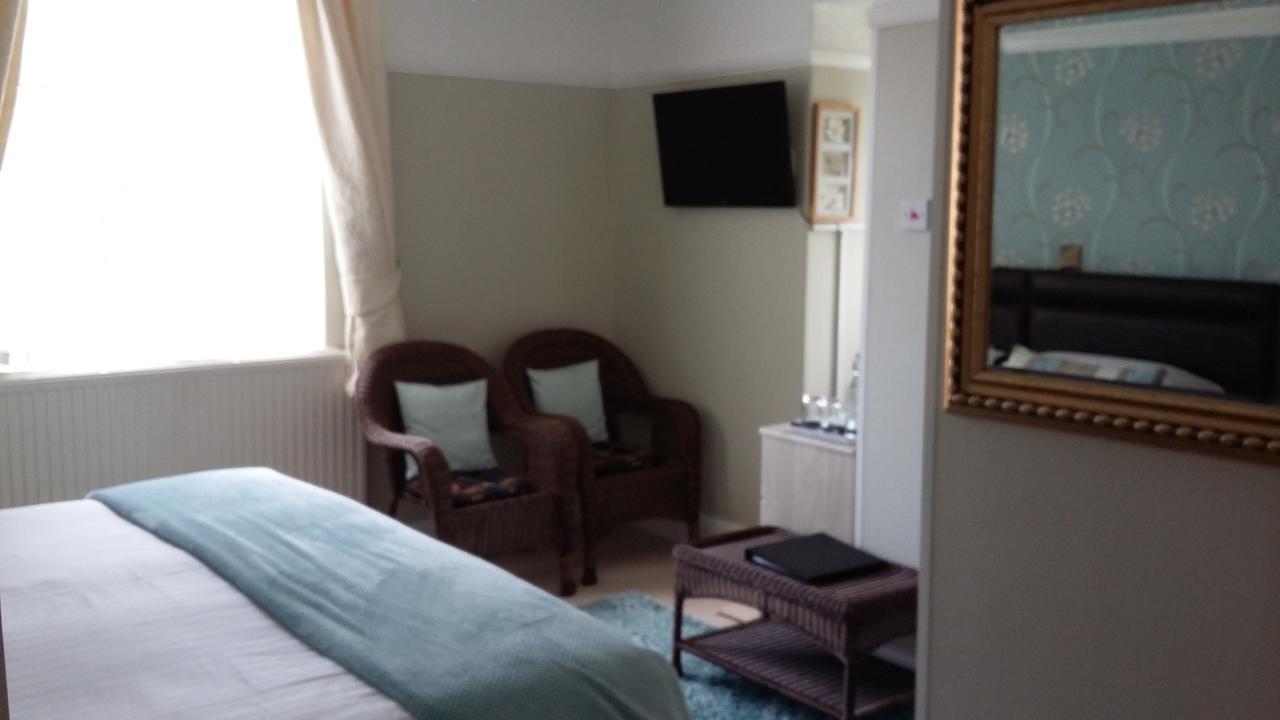 Cleave Court Guest House Llandudno Exterior photo