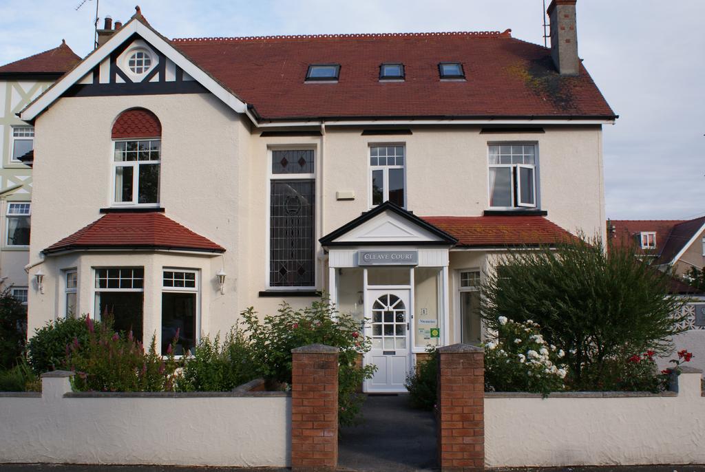 Cleave Court Guest House Llandudno Exterior photo