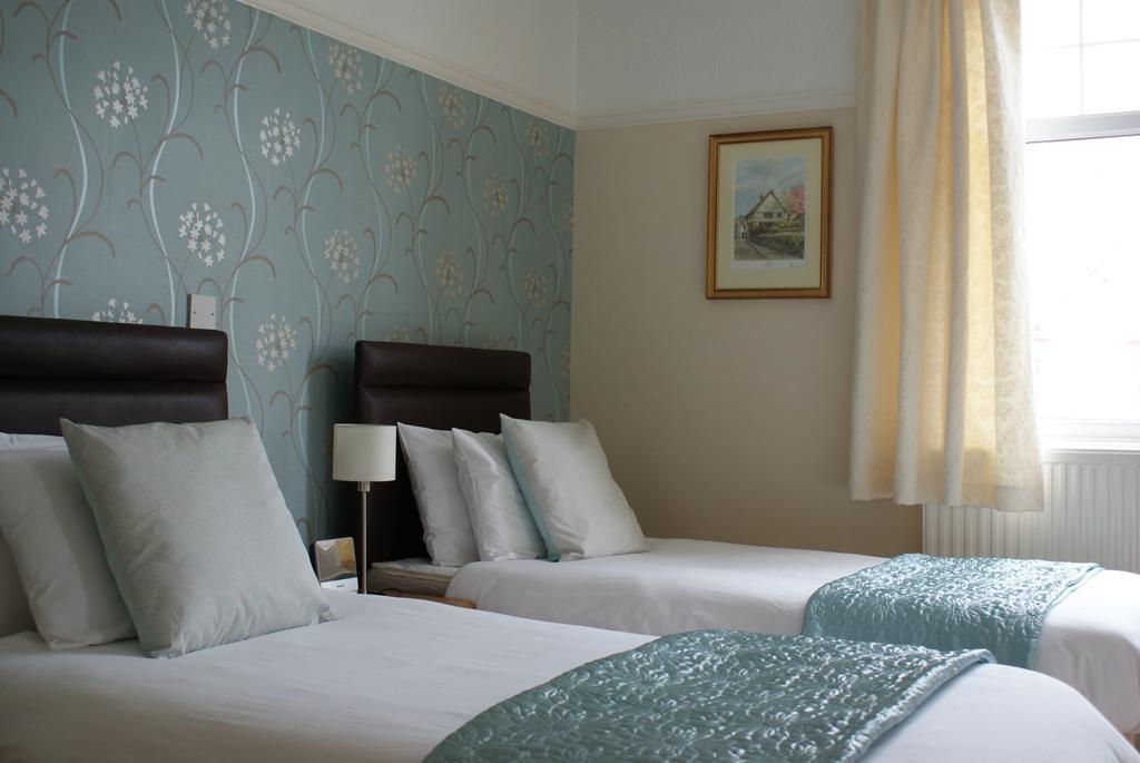 Cleave Court Guest House Llandudno Room photo